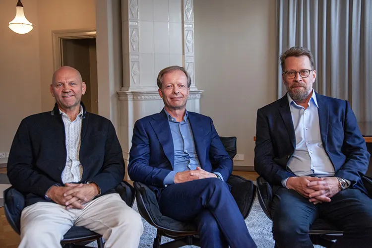 Kuvassa Cor Groupin perustajat Ilari Kerola, toimitusjohtaja Teppo Lindén ja Olli Karhi