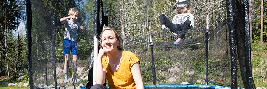 Tiina Sorri och barn.