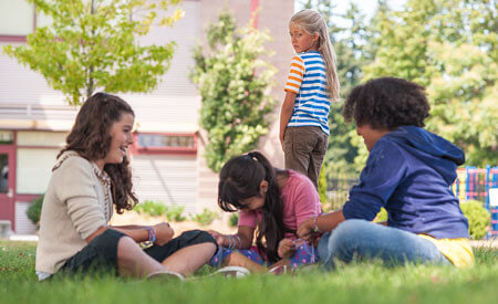 SS-Bullying-Girls-Outside