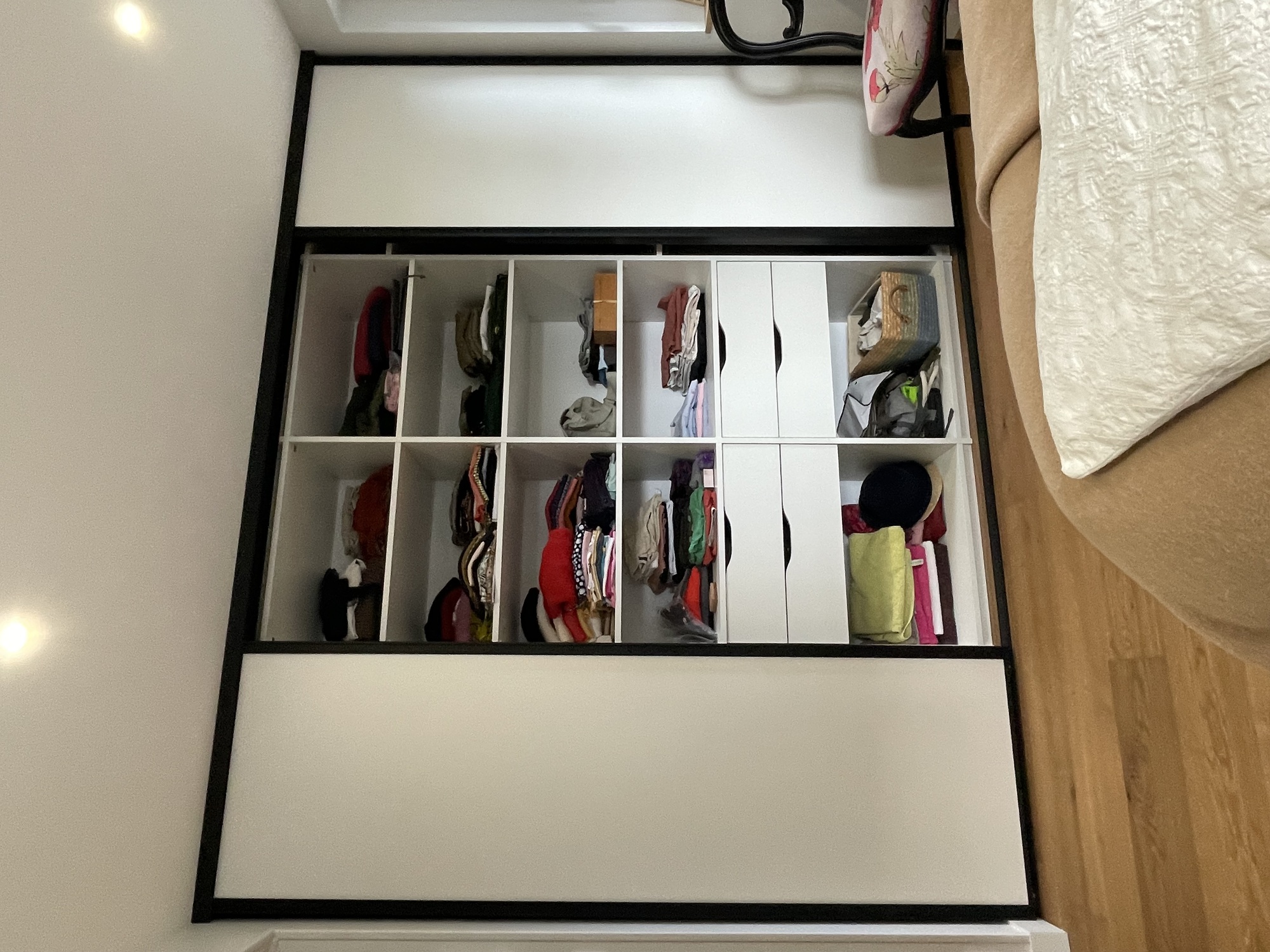 dressing-interieur-blanc-noir