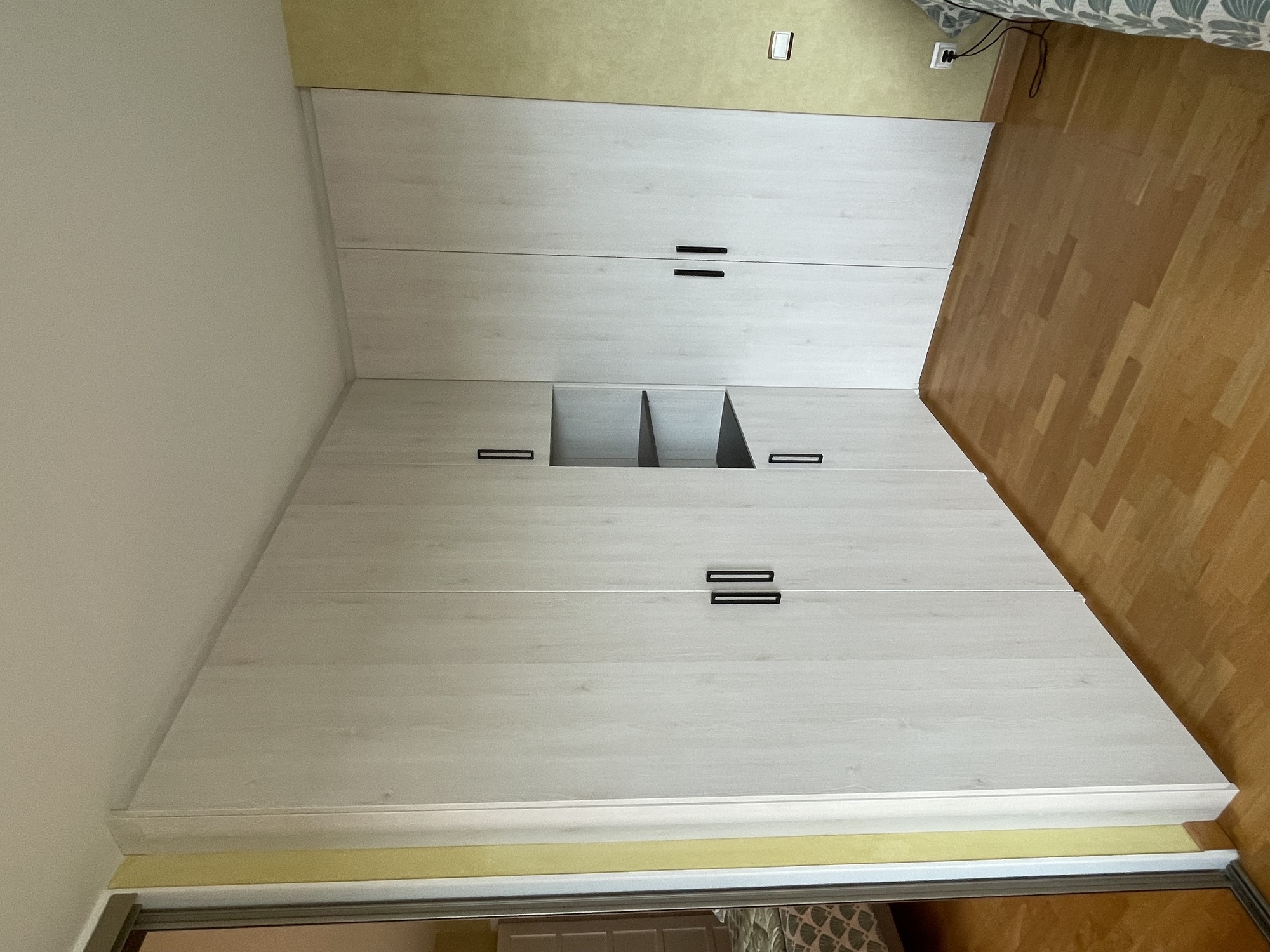 placard-blanc-cendre