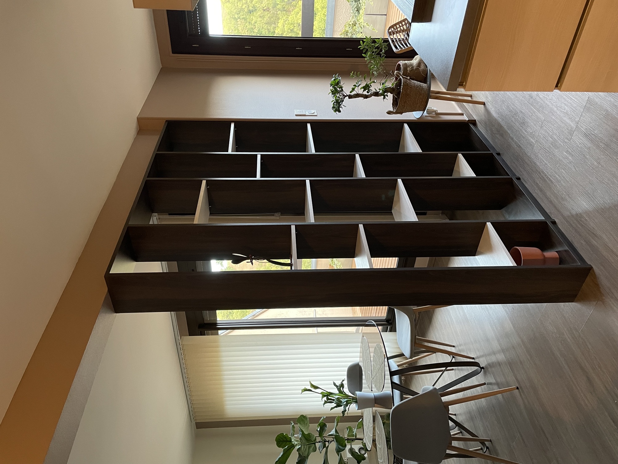 bibliotheque-separation-noyer
