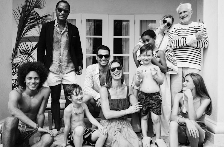 Inspirato-Black-And-White-Group-Lifestyle-Photo-Dominican-Republic-DR