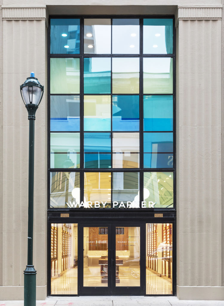 Warby-Parker-Retail-Design-Exterior-Pennsilvania-Philadelphia