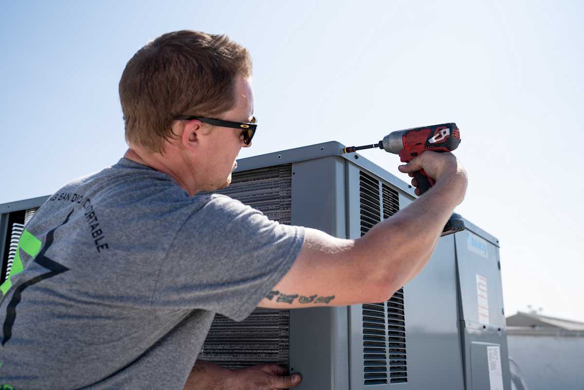 The Ultimate Guide to Hiring HVAC Technicians Finding, Training