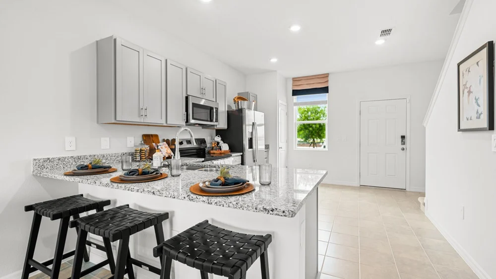 ivy-model---the-towns-at-firethorn-7-kitchen