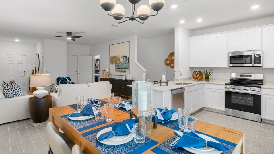 ocala11233mfl 1708 pic lincoln dining 1of2 11 06 24 (1)