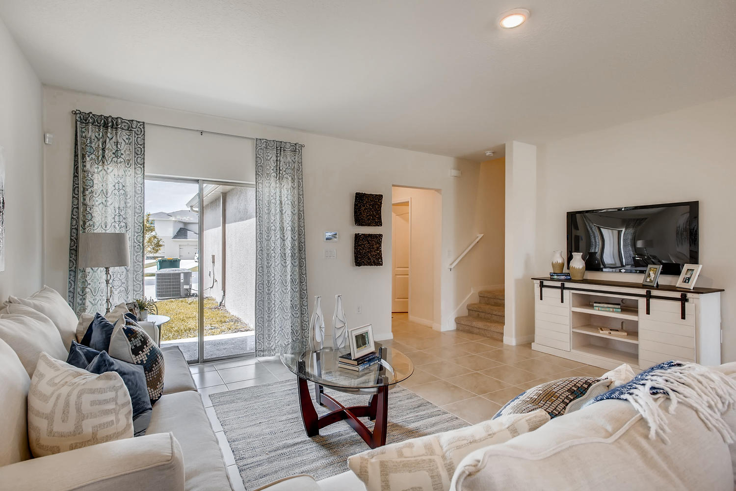 Ibis-large-002-001-Living Room-1500x1000-72dpi