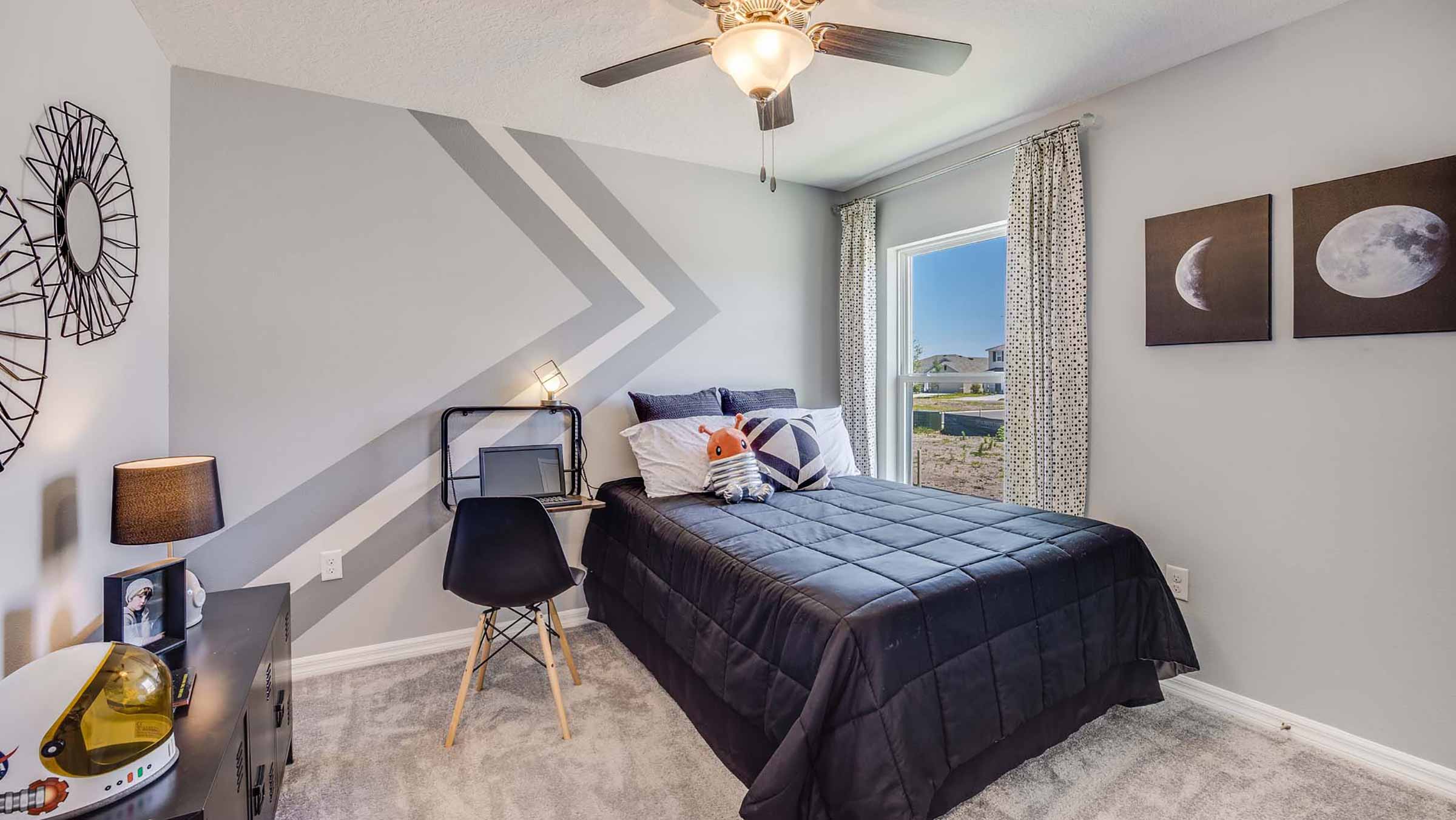 09-FL-West-Florida DR-Horton Express-Allex-Bedroom2