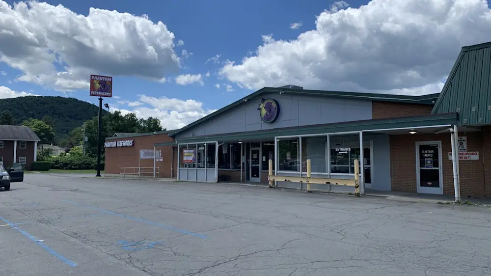 Phantom of Matamoras Showroom Phantom Fireworks