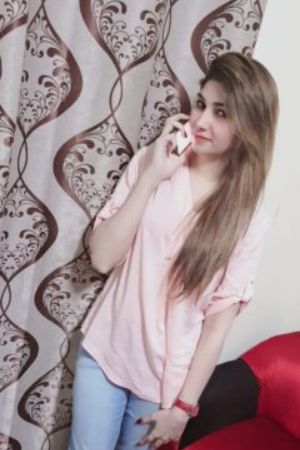 Mallu Aunty Escort in Mumbai