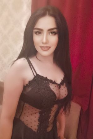 Amyra Mumbai escort service