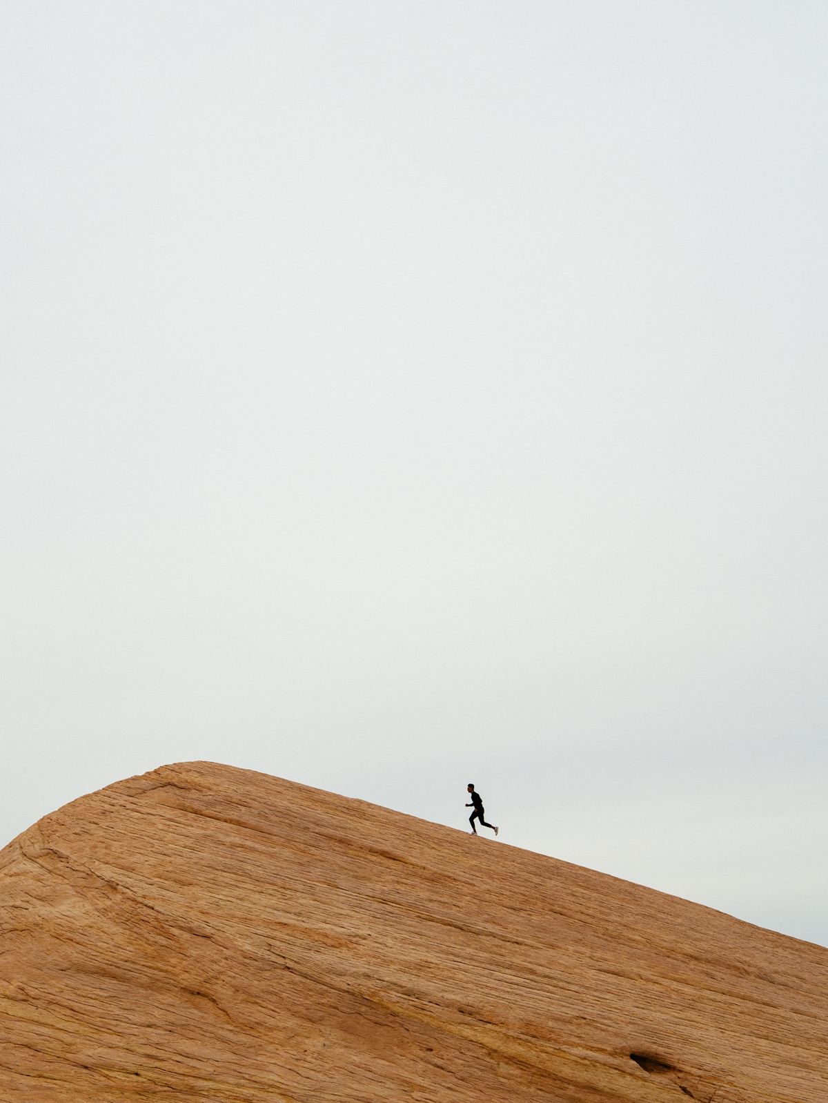 jeremy-lapak-CVvFVQ -oUg-unsplash