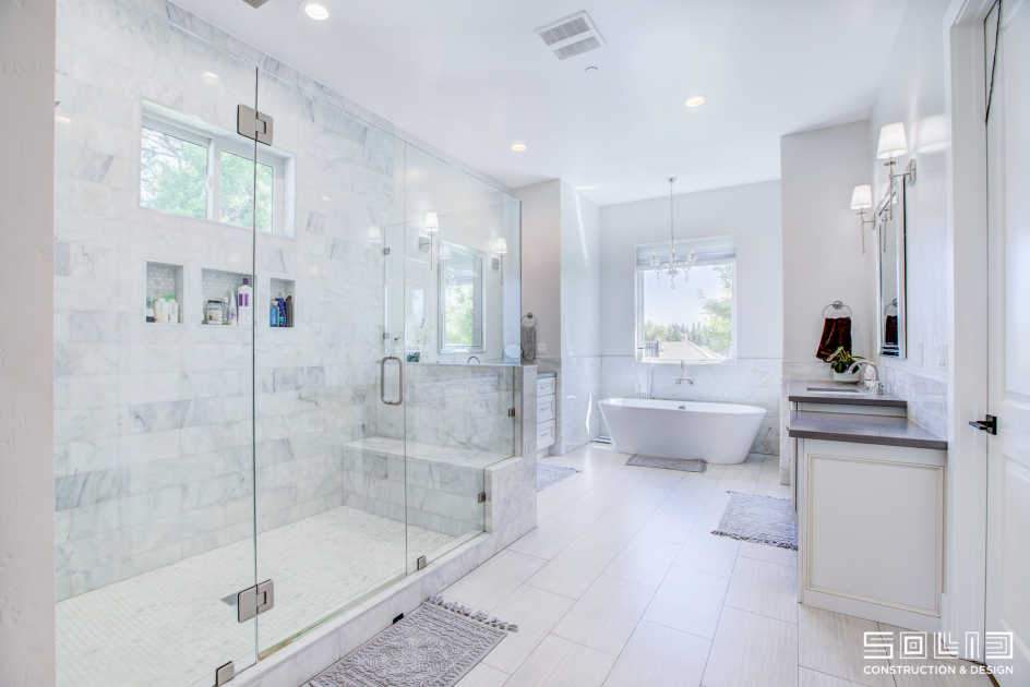 Transform Your Bathroom with Stylish Shower Enclosures in Sacramento
