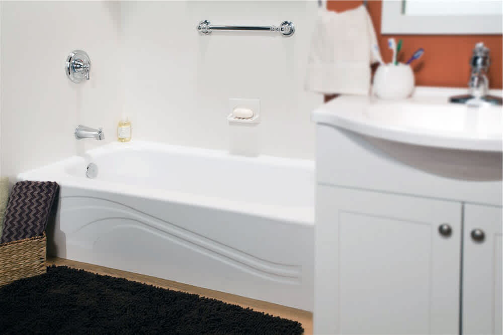 2024 Bathtub Liners Cost  Acrylic Tub Inserts & Fitting Prices