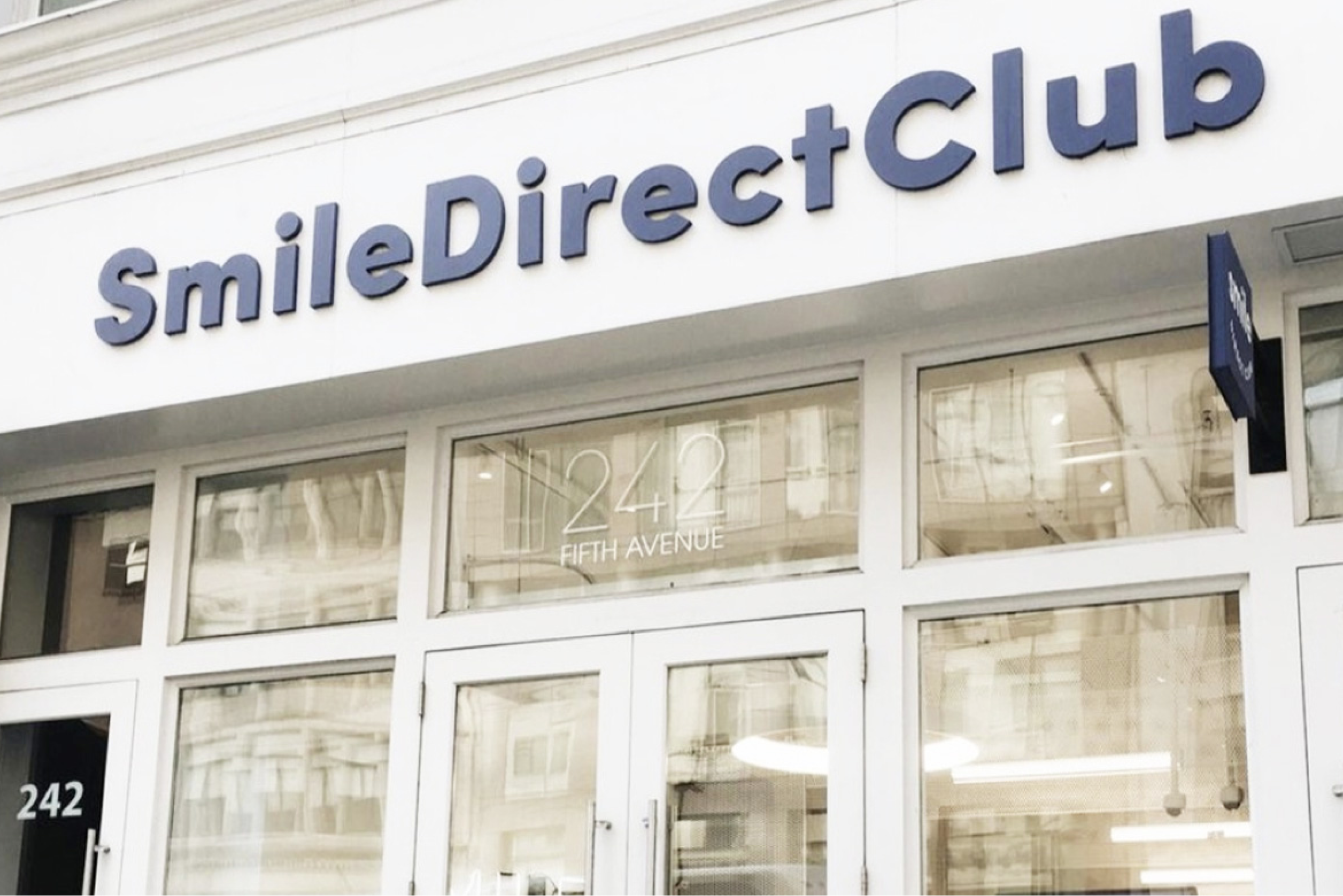 SmileDirectClub-Smileshop