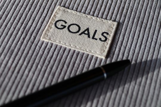 8 Short-Term Financial Goals to Boost Your Savings