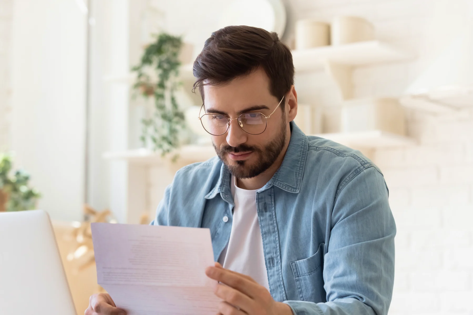 Thumbnail for 6 Reasons to Avoid eLoanWarehouse Payday Loans