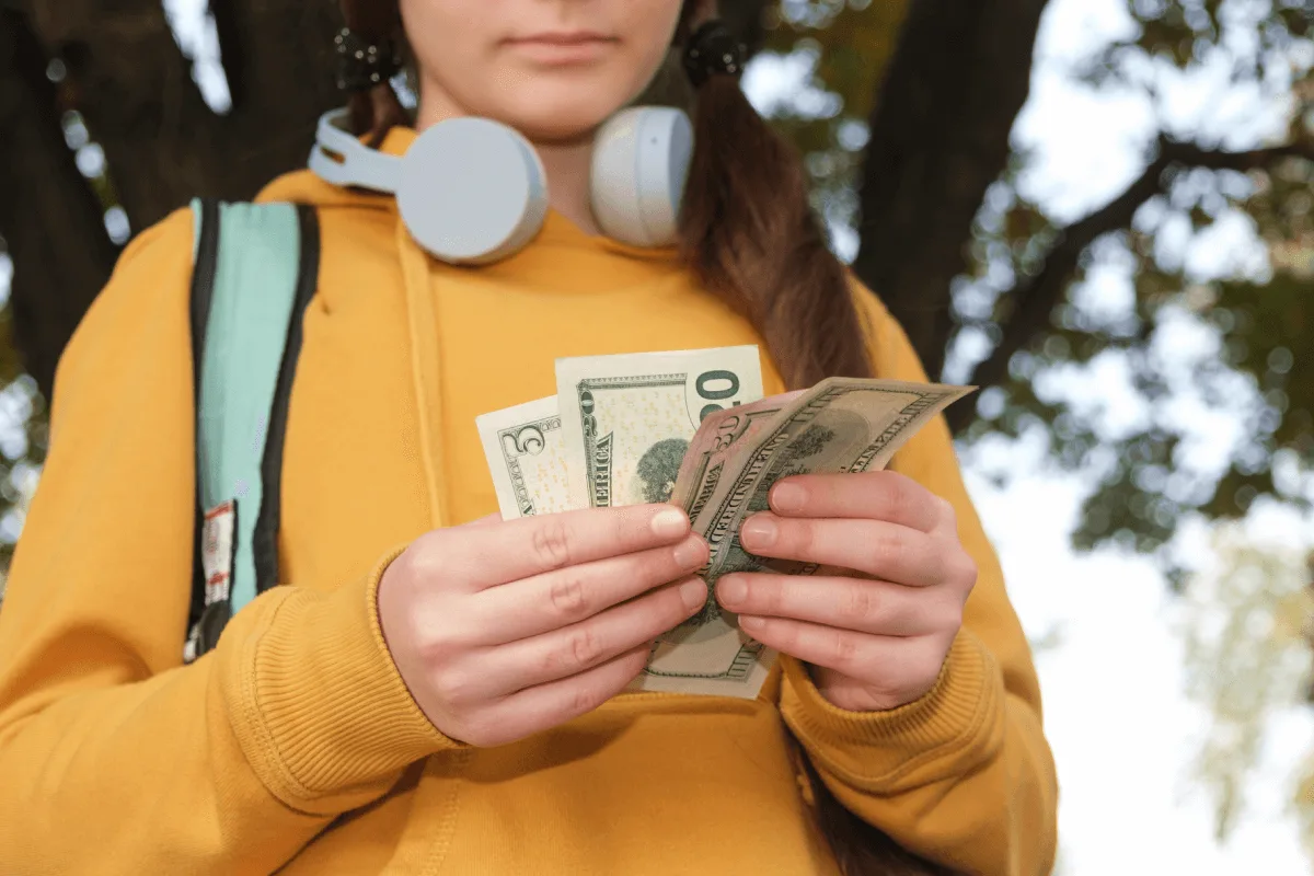 Thumbnail for Can Students Use Cash Advance Apps? Here’s What to Know