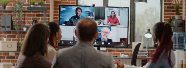Thumbnail Image Collegues on the team video meeting