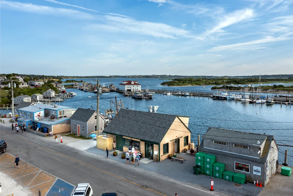 houses and cafe island