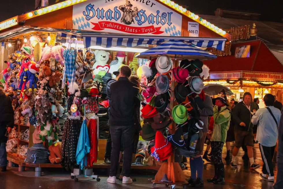 Street vendors in Munich during Oktoberfest. 