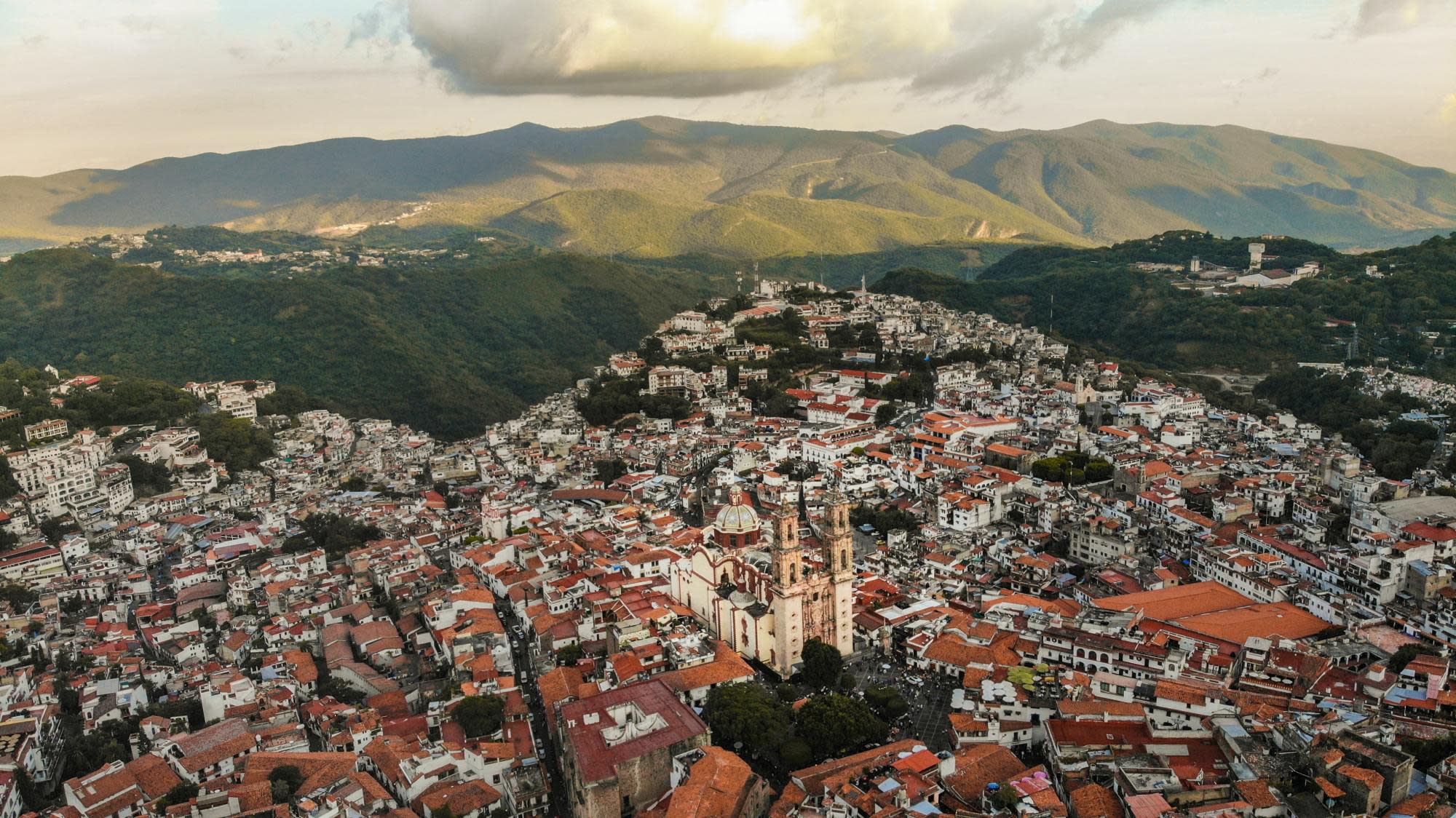 the-10-most-exciting-day-trips-from-mexico-city-taxco-city