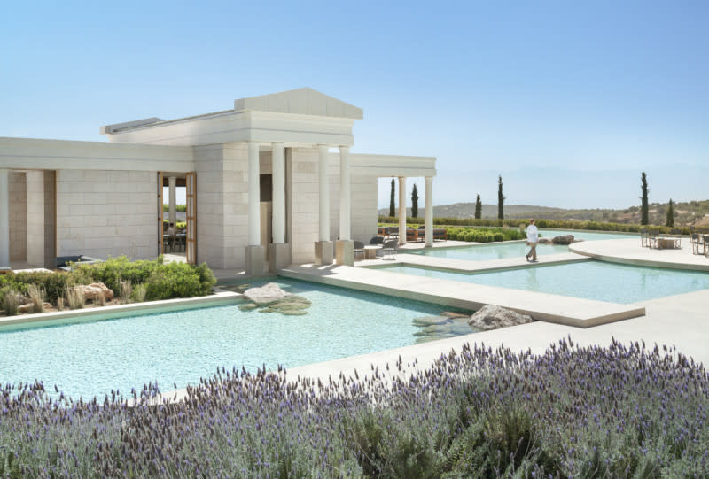 the-7-best-hotels-in-greece-amanzoe