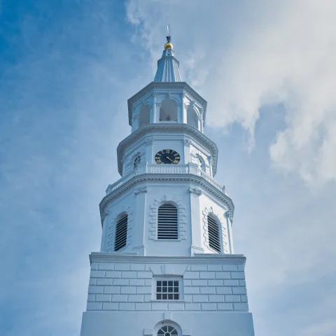 Charleston, South Caroline monument against the sky. 