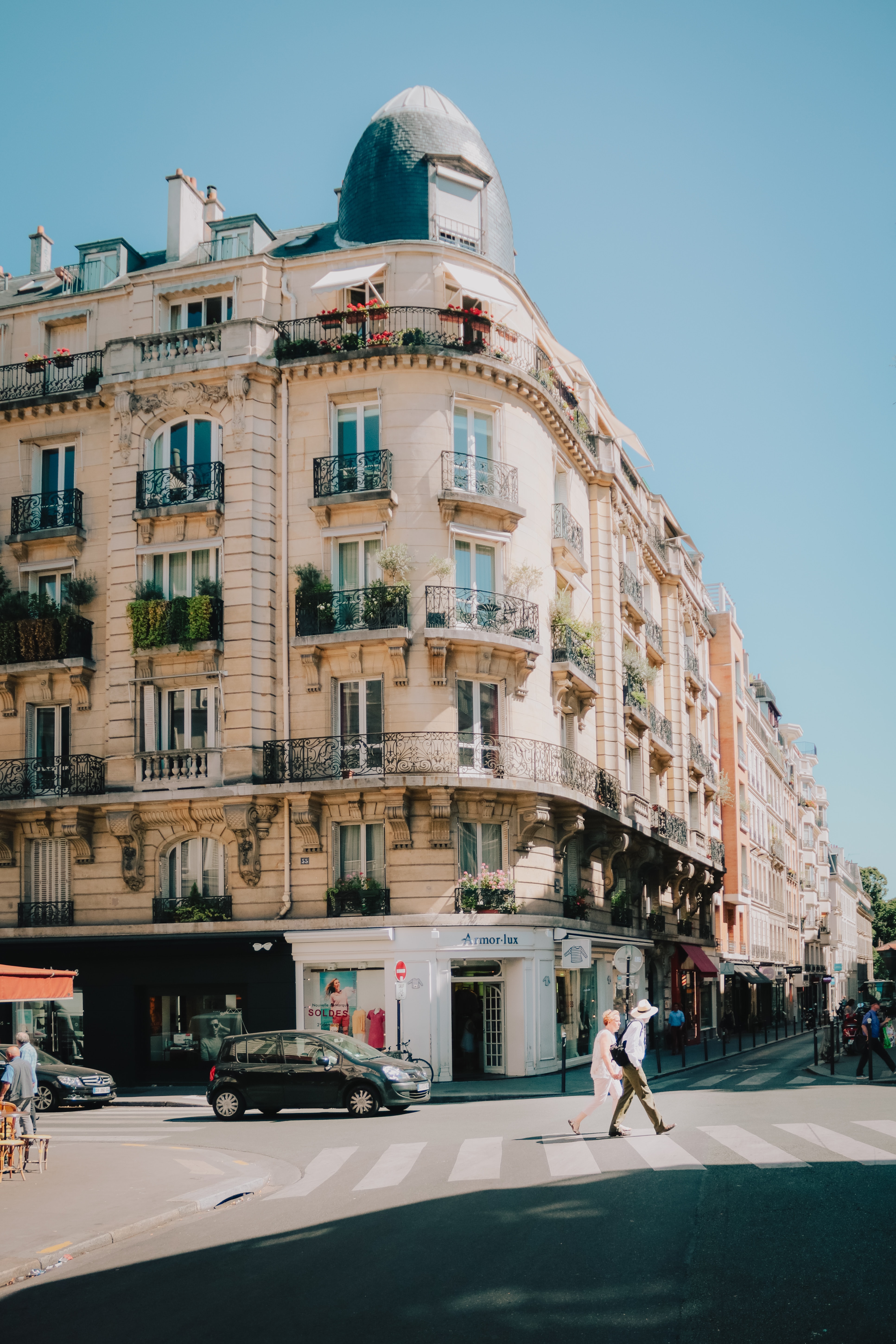 Louis Vuitton semi-rigid cabin suitcase - Les Puces de Paris Saint-Ouen