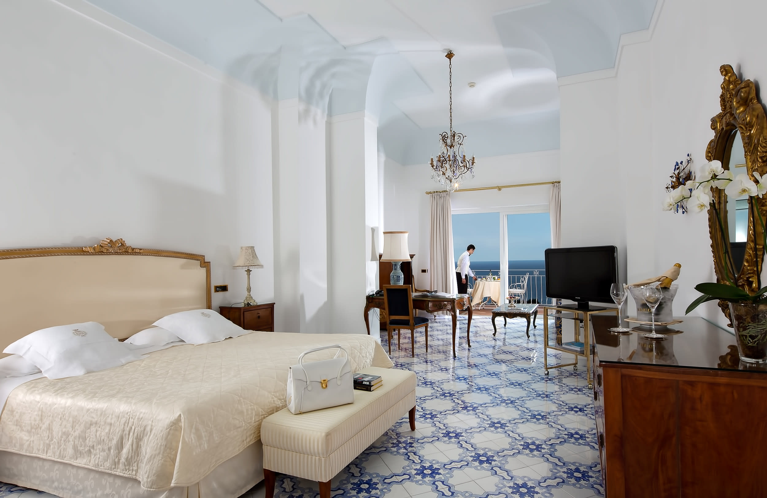 9 Best Hotels in Southern Italy - Grand Hotel Quisisana