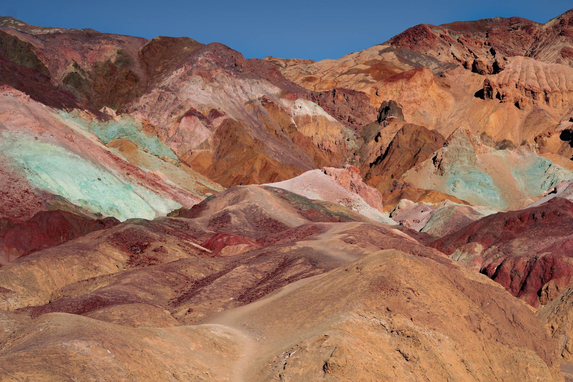 places-to-visit-near-las-vegas-by-car-death-valley-national-park