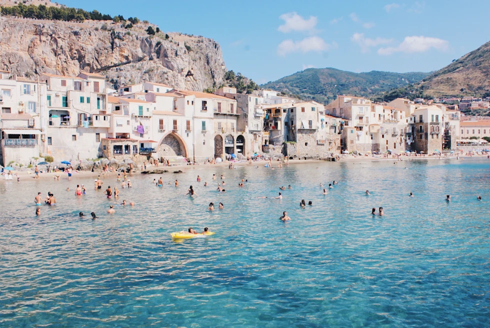 A sea sight at Cefalù.