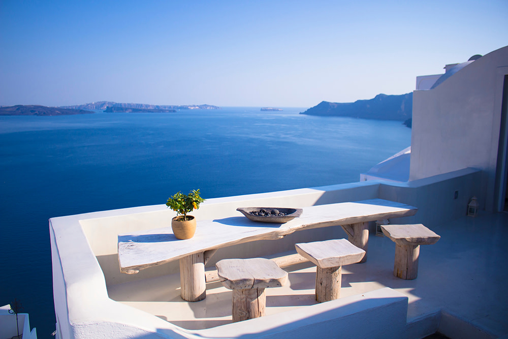 A Luxury Getaway in Mykonos, Greece - Places to eat & drink