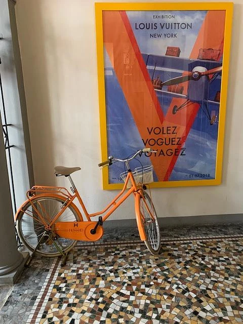 bicycle at entrance for aesthetics