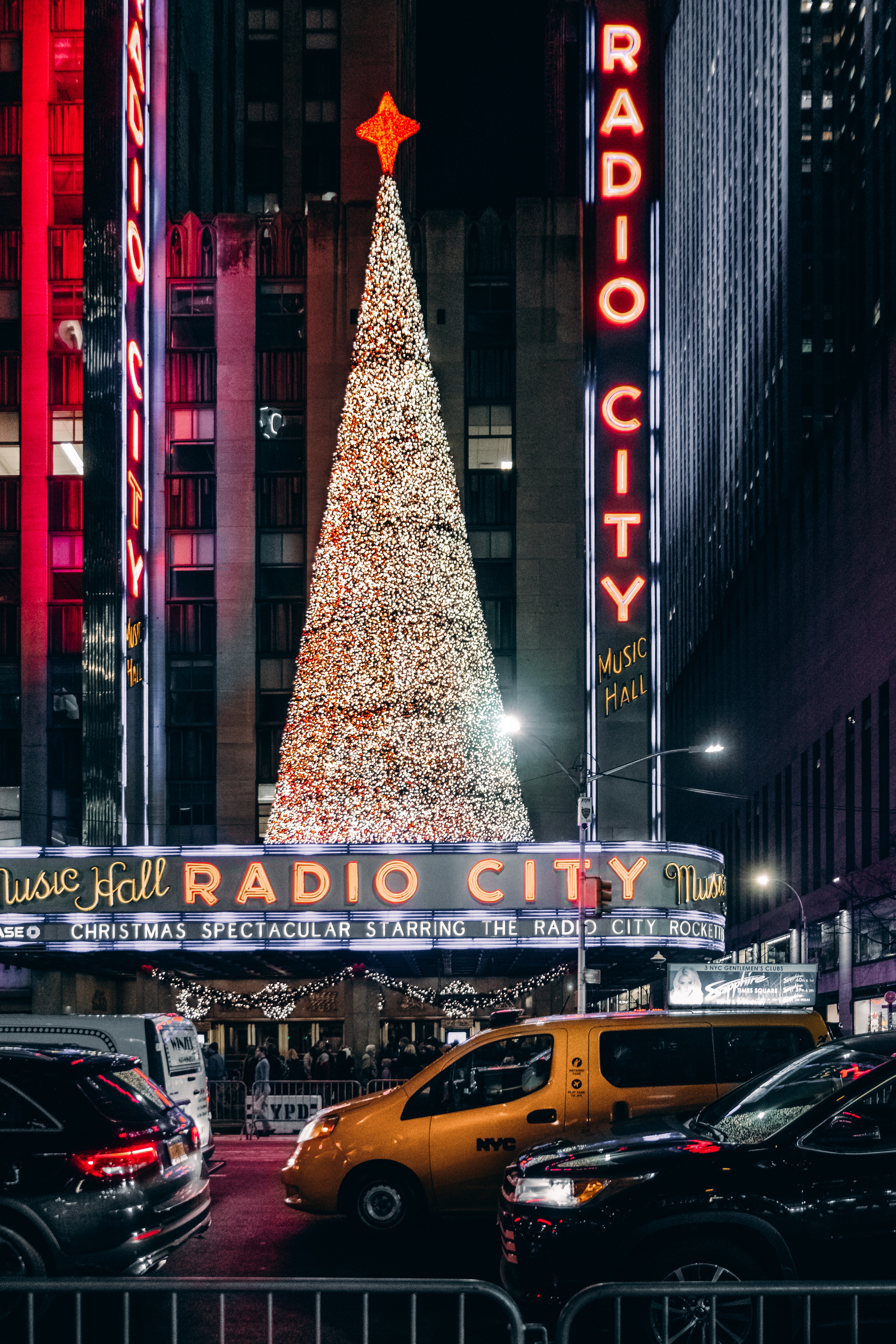 A New Yorker's NYC Holiday Guide
