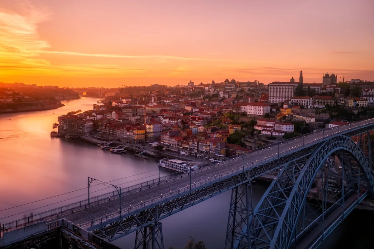 tourist season portugal