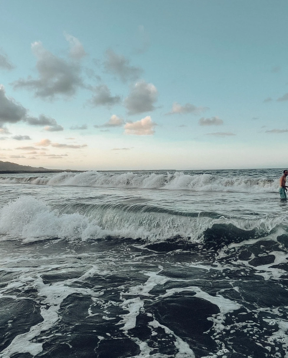 Make some splash on the waves of Puerto Viejo de Talamanca beaches.