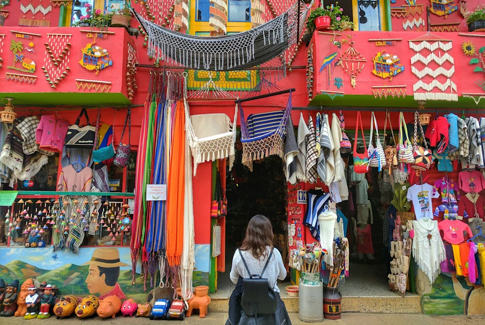 handicrafts shop in Cartagena's local market