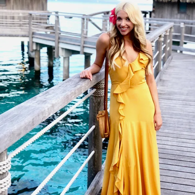 Picture of Sydnie in yellow dress