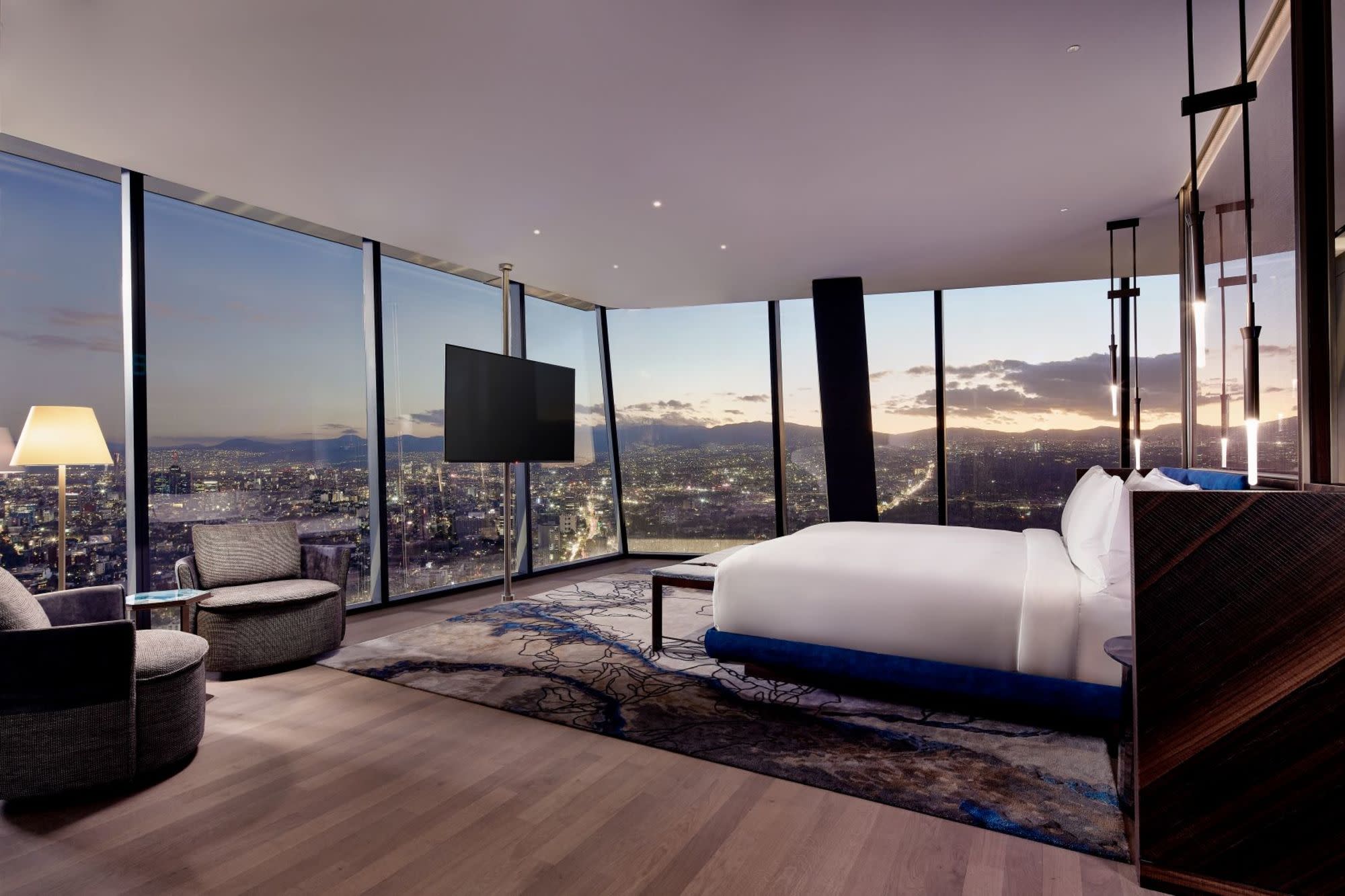 best-hotels-in-mexico-city-the-ritz-carlton-suite