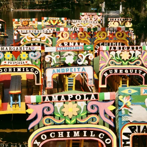 Xochimilco, colorful mini displays that are handmade 