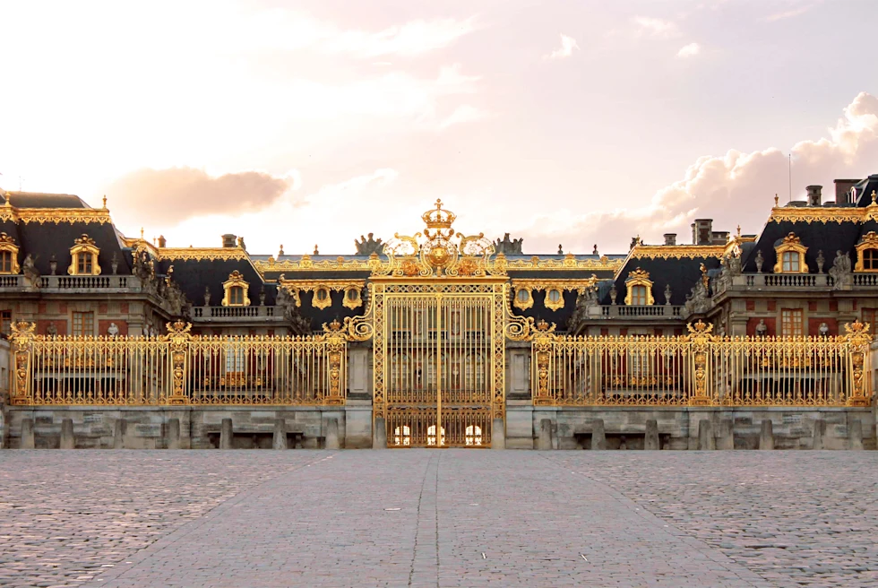 Paris travel guide. Versailles.