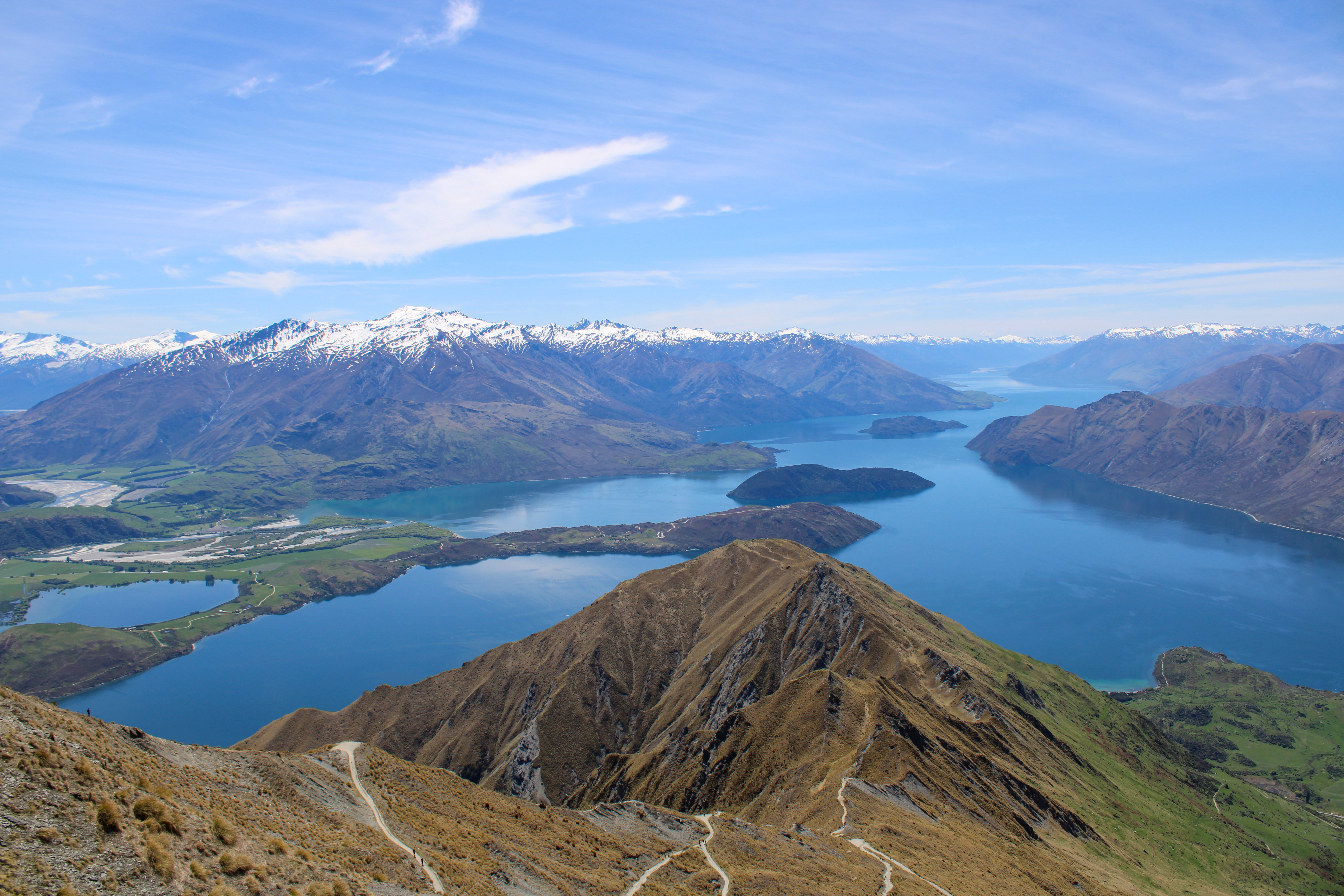 The beautiful view of Roy's Peak, a mountain in New Zealand.