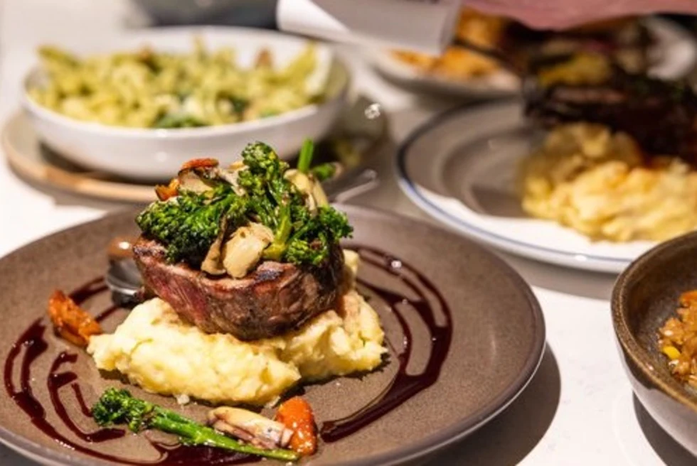 Urban Kitchen is an airy, casual outlet with patio seating serving New American grub alongside wine & cocktails.