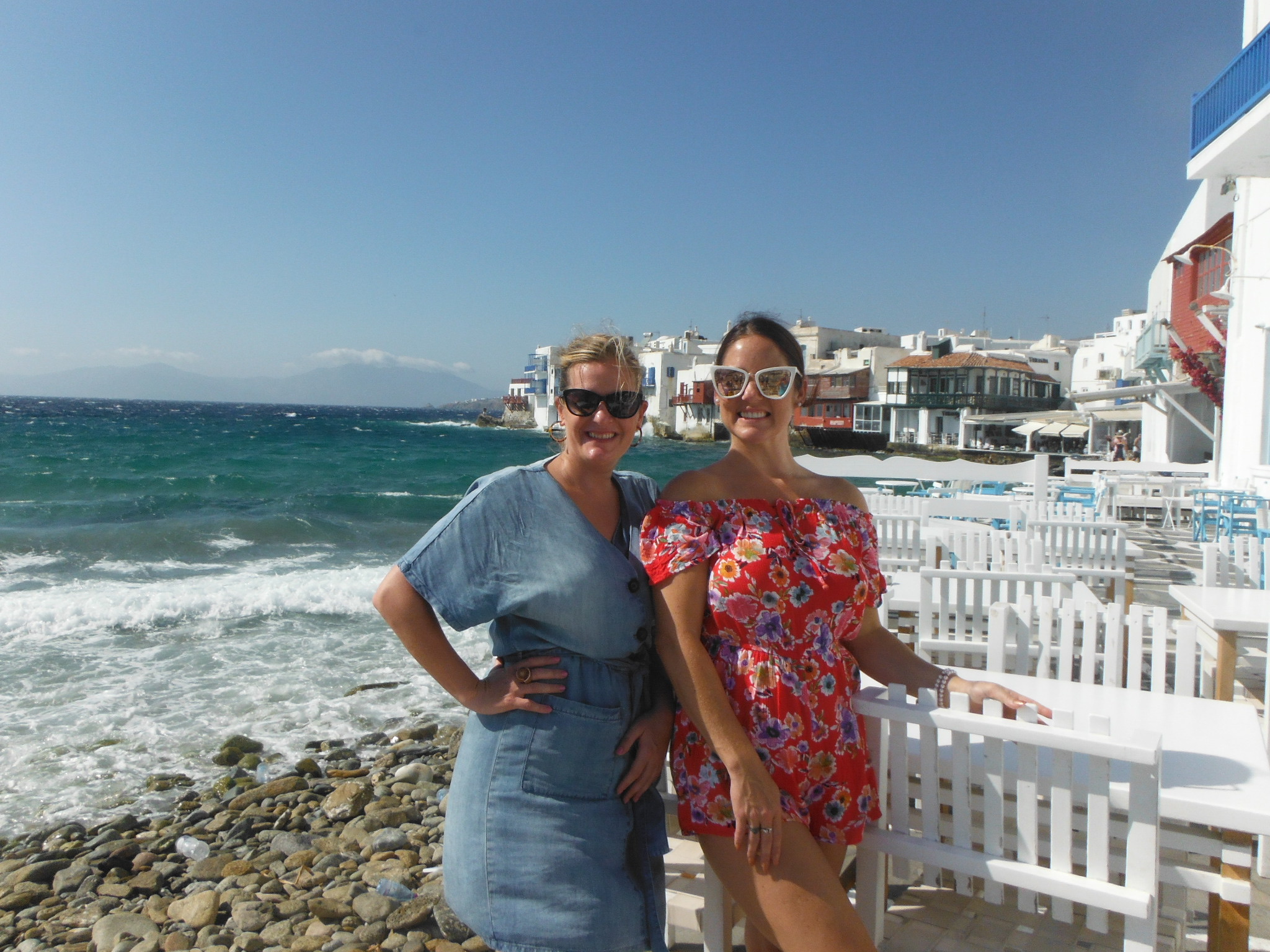 2 friends on the beach
