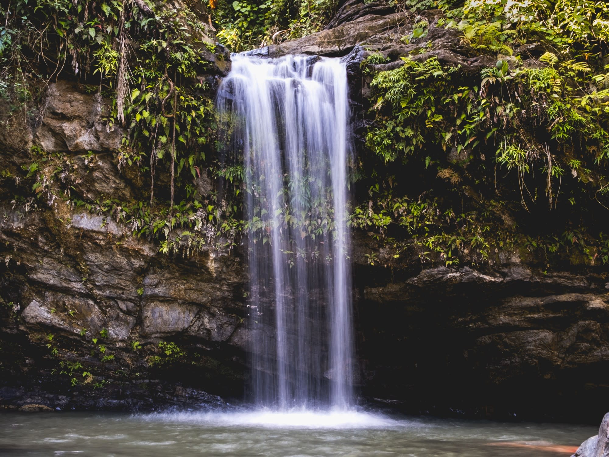 the-8-best-things-to-do-in-puerto-rico-with-kids-waterfall