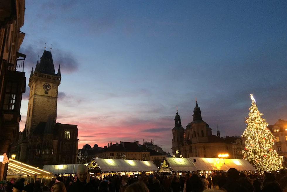 A christmas market in the center of Prague.