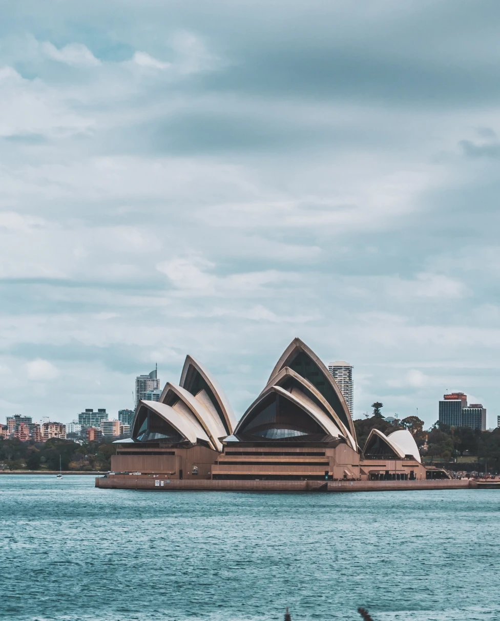 Sydney Opera House during day time.