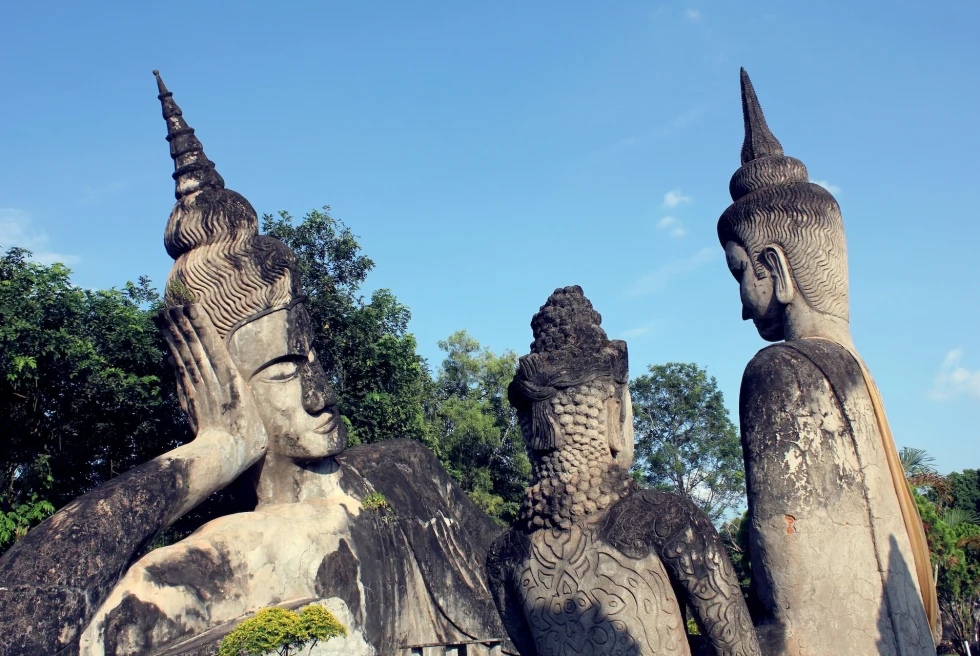 Big slanting statues.